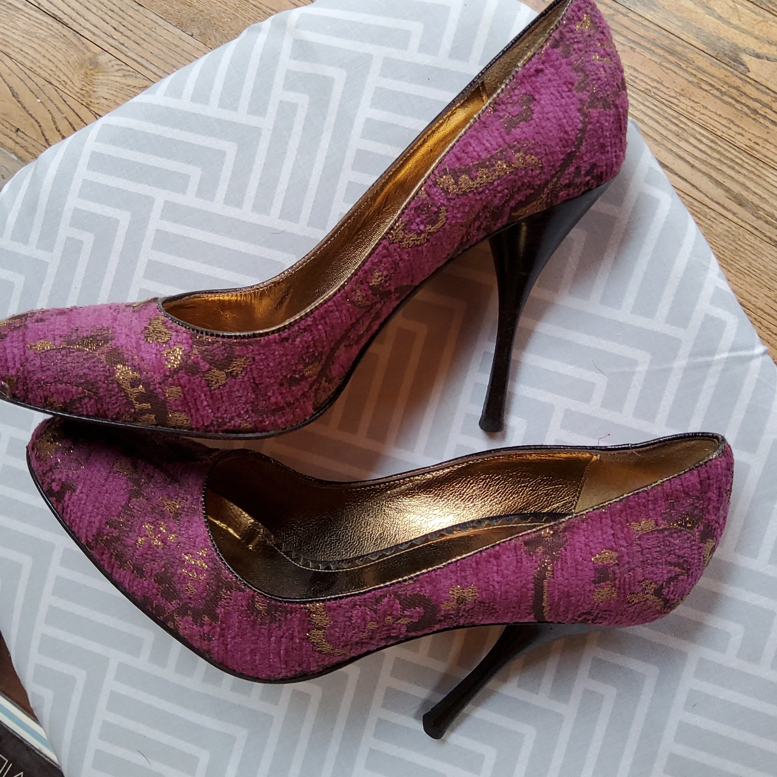 Bcbgmaxazria Stiletto Purple And Gold Suede Shoes